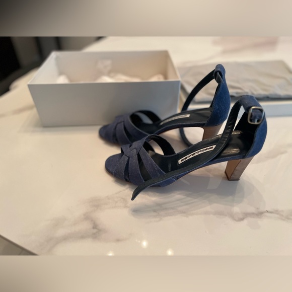 Manolo Blanhik denim sandals - Picture 4 of 8